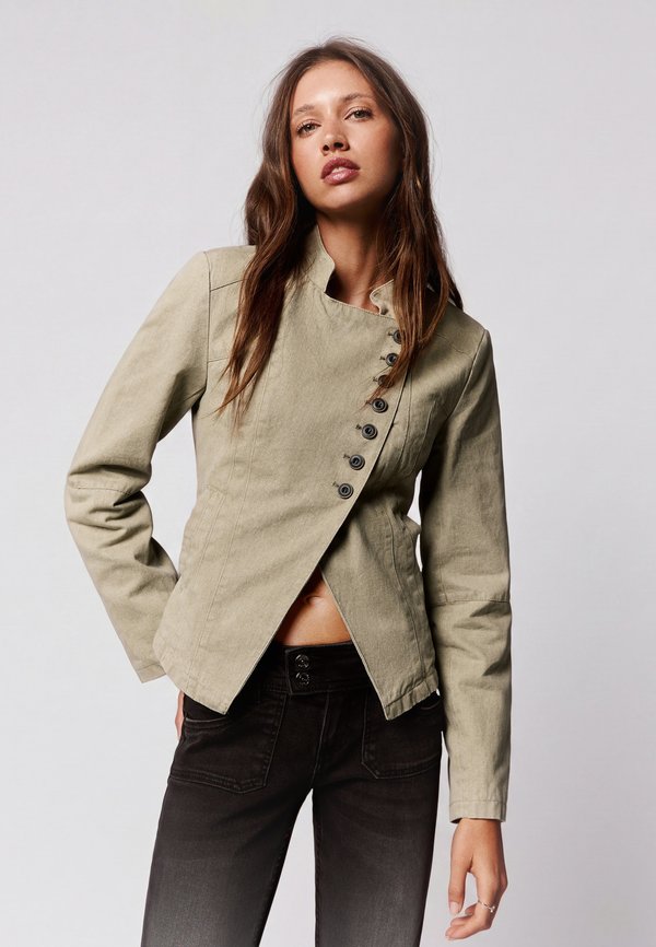 Bershka BLAZER - Summer jacket - beige