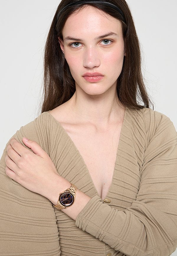 DKNY
