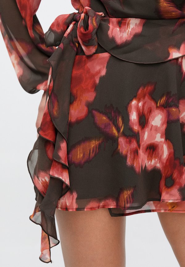 Abercrombie & Fitch PLUNGE WRAP MINI FLORAL
