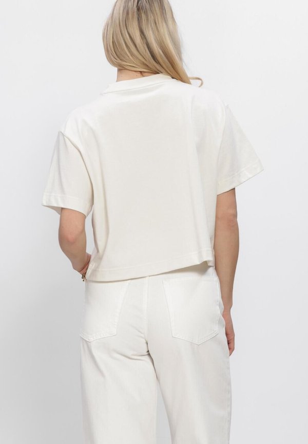 Calvin Klein CALVIN KLEIN DAMES T-SHIRTS SS CROPPED BOXY GRAPHIC TEE.