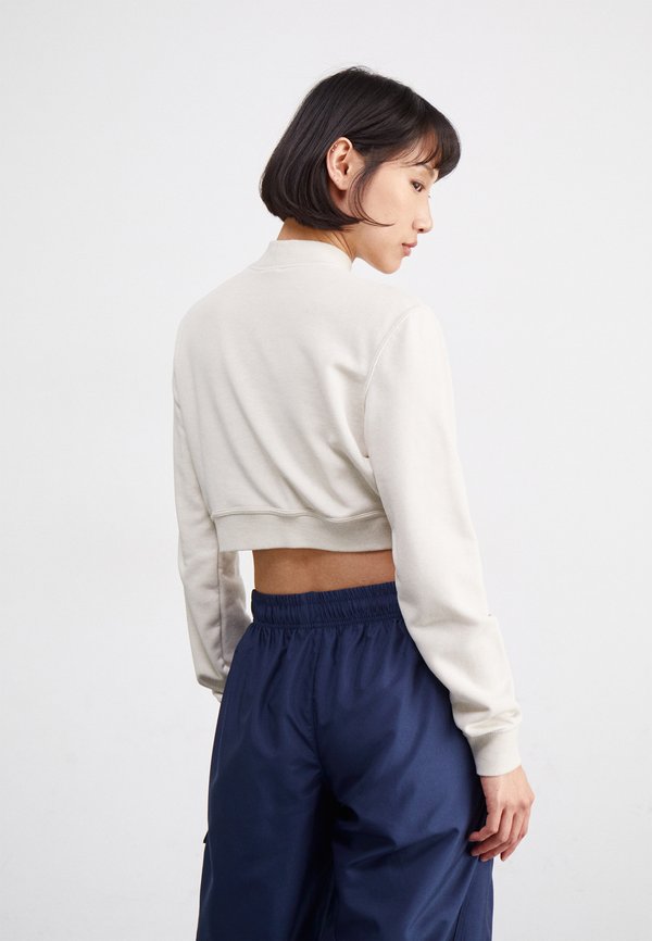 Nike Sportswear CREW