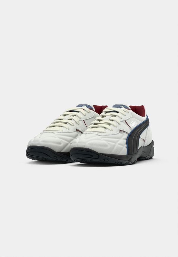 Puma KING INDOOR STREET SOCCER 94 UNISEX