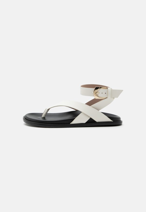 Stuart Weitzman MARYKATE