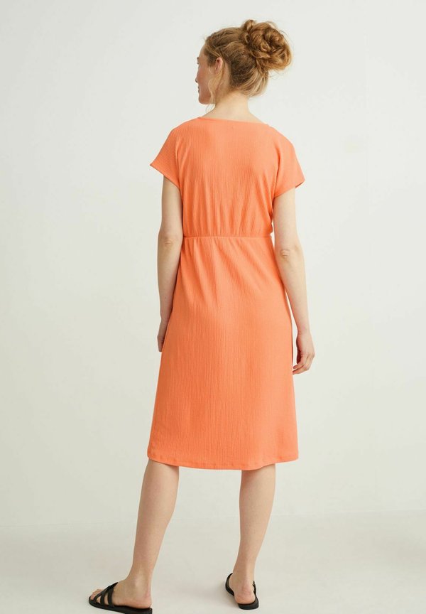 C&A MATERNITY