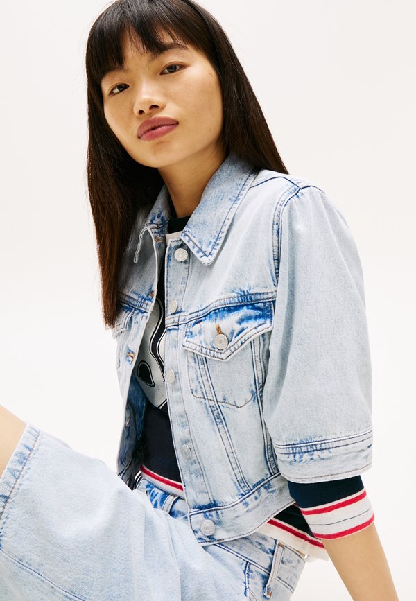 Tommy Jeans CROPPED REGULAR DENIM TRUCKER JACKET
