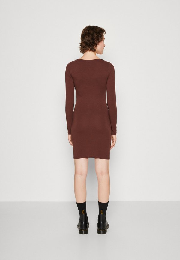 Pieces PCSOFFI  SQUARE NECK MIDI DRESS