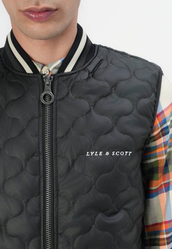 Lyle & Scott