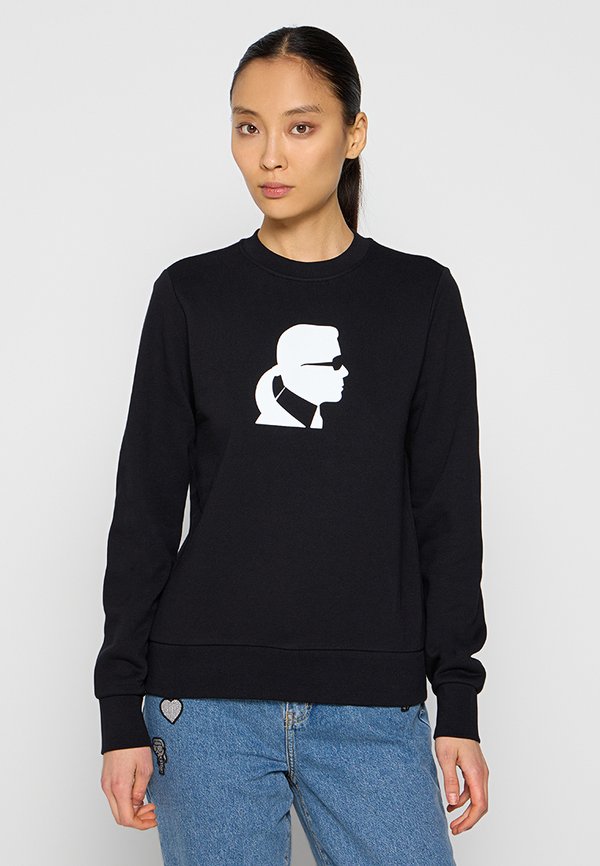 KARL LAGERFELD CAMEO