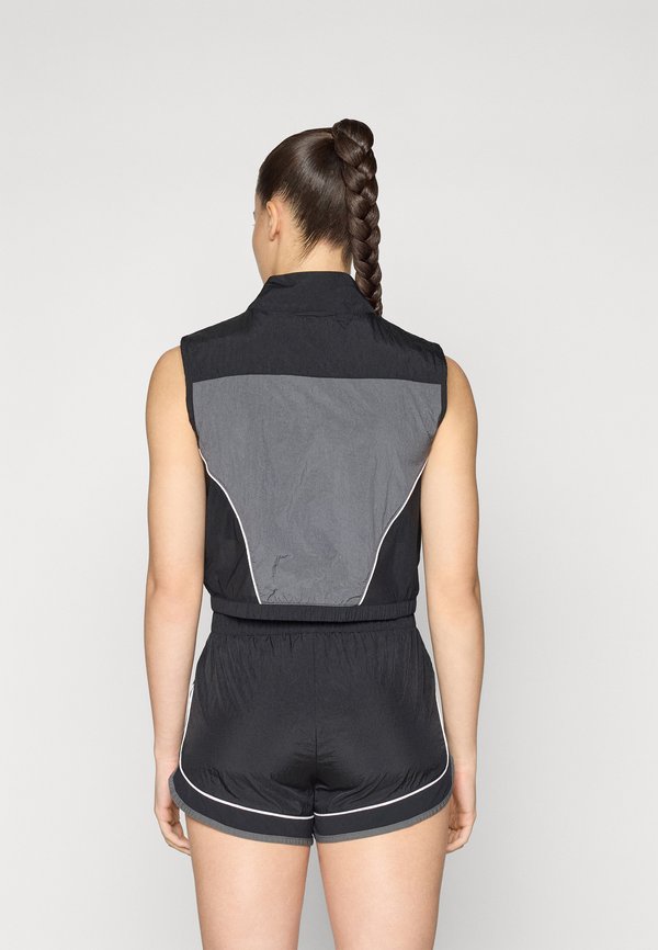 Champion SLEEVELESS JACKET