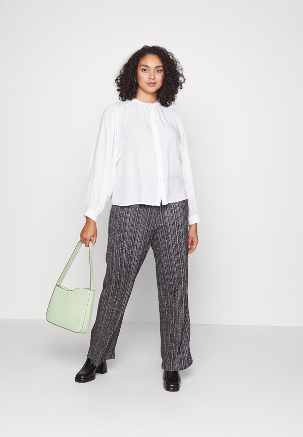 Noisy May Curve NMEIZA LOOSE PANTS