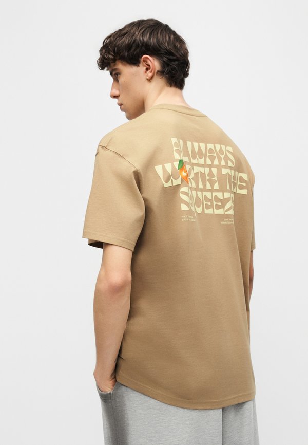Nike Sportswear TEE