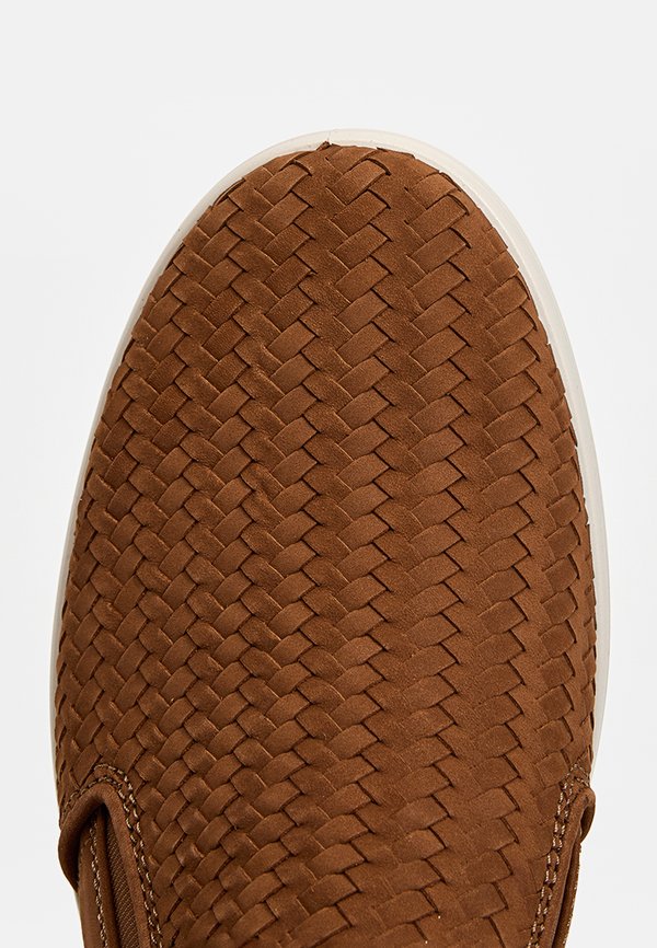 ECCO SOFT 7