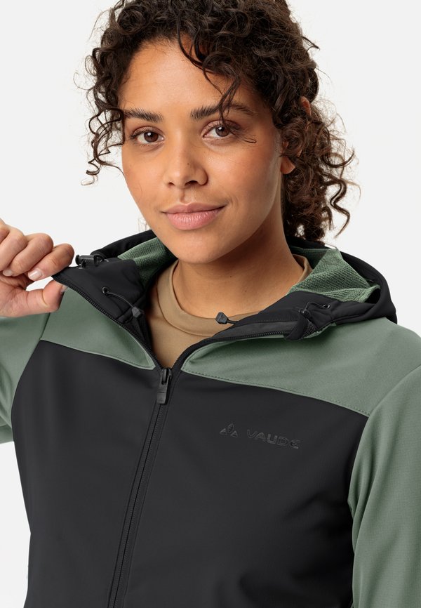 Vaude VAUDE JACKEN WOMEN'S QIMSA HOODED SOFTSHELL JACKET