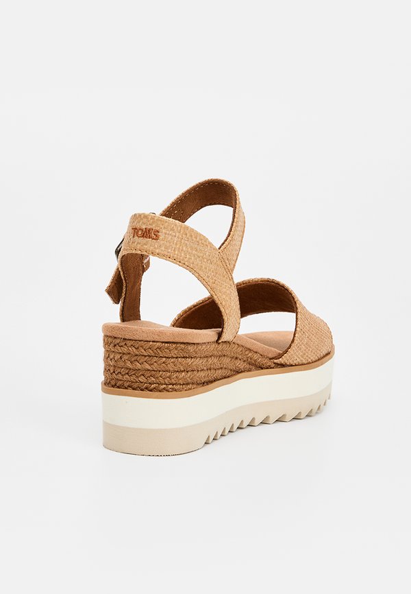 TOMS DIANA