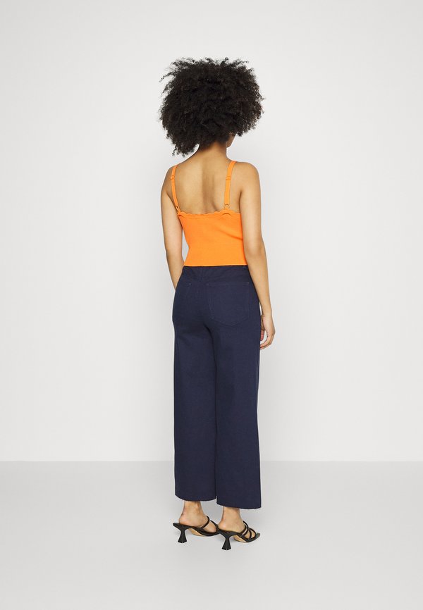Object Petite OBJTRIA SINGLET