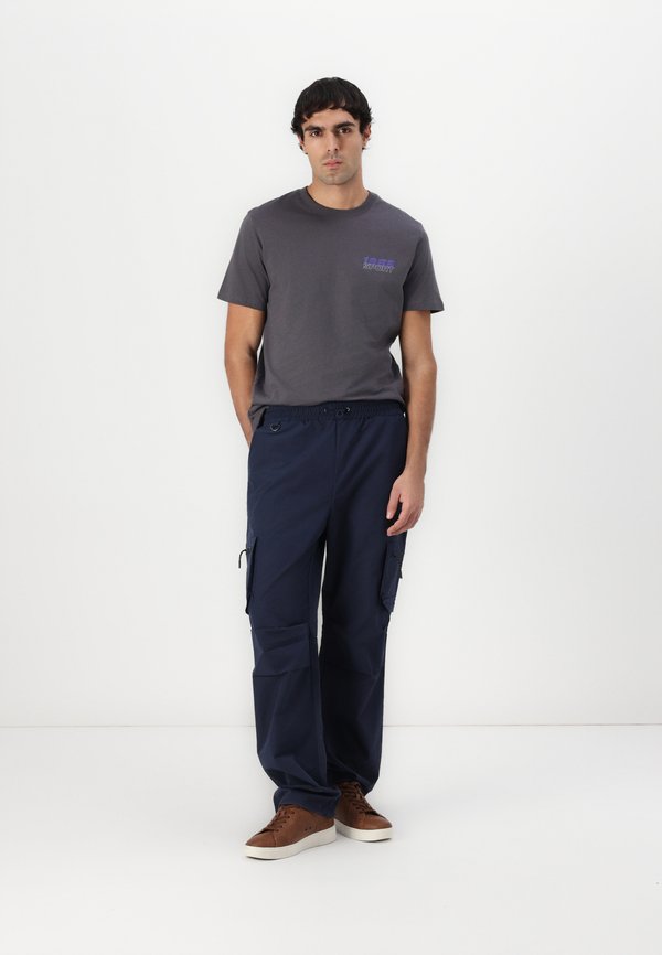 Pier One by Zalando
