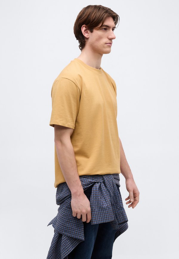 Lindbergh O-NECK TEE OVERSIZE S/S