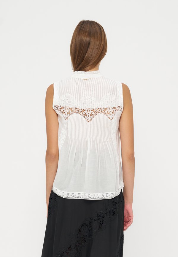 TWINSET