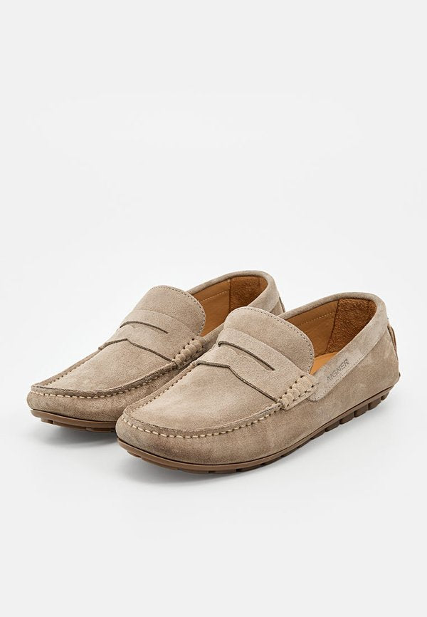 AIGNER DOUGLAS