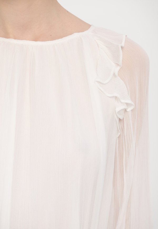 DESIGNERS REMIX IOLA
