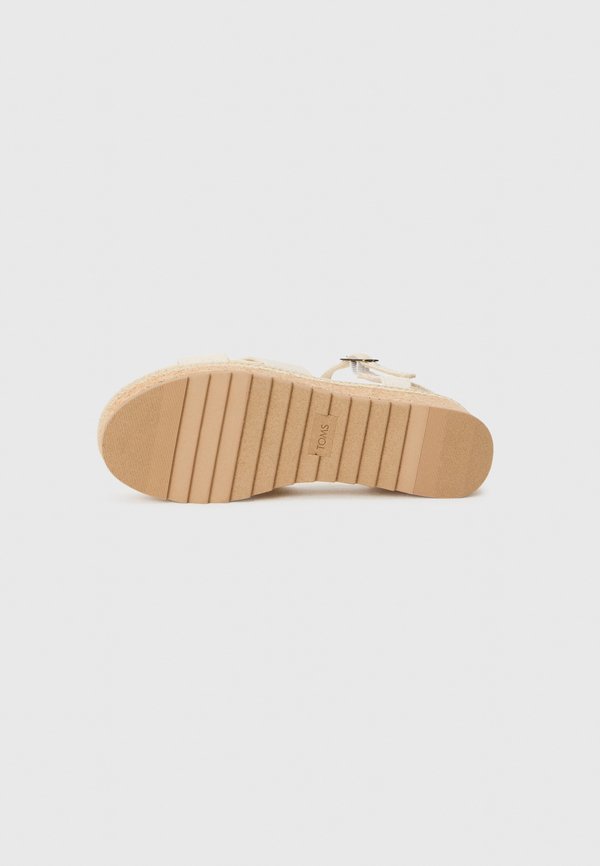 TOMS CANDICE