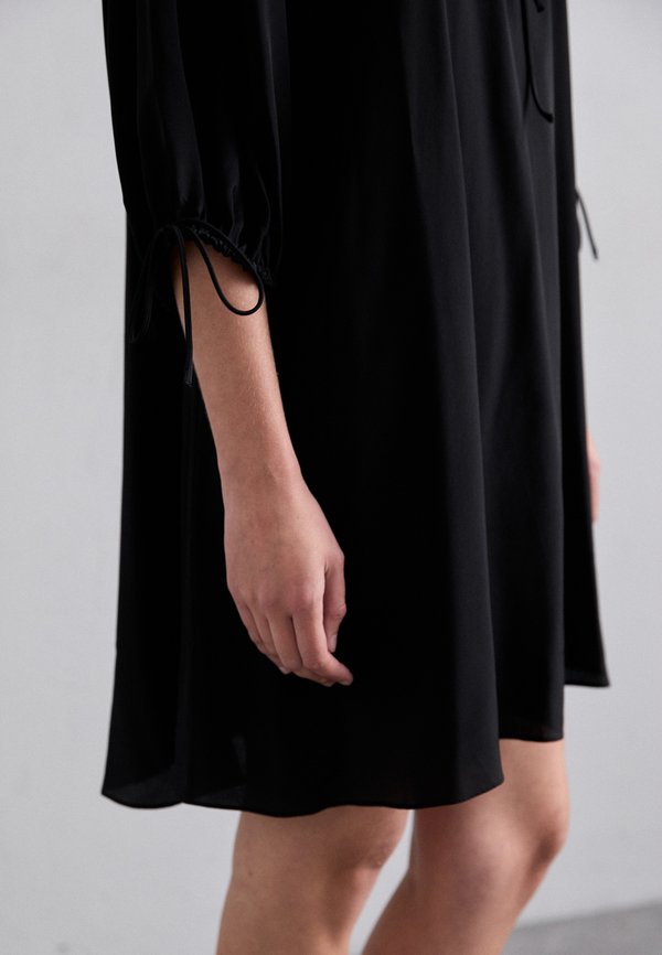 By Malene Birger LAUREN