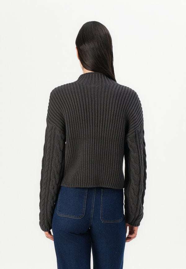 Noisy May Cable knit