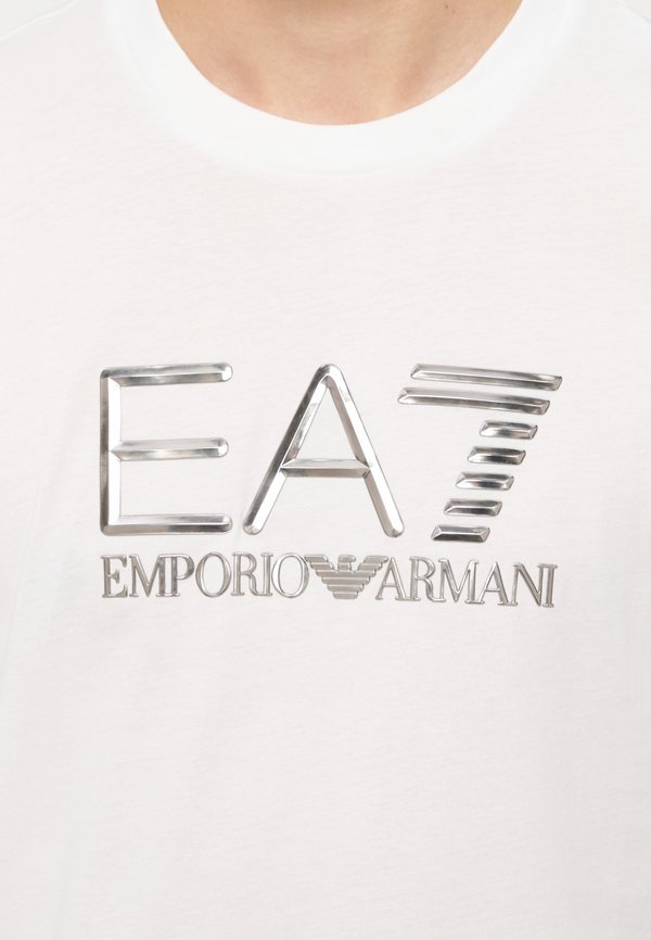 EA7 Emporio Armani