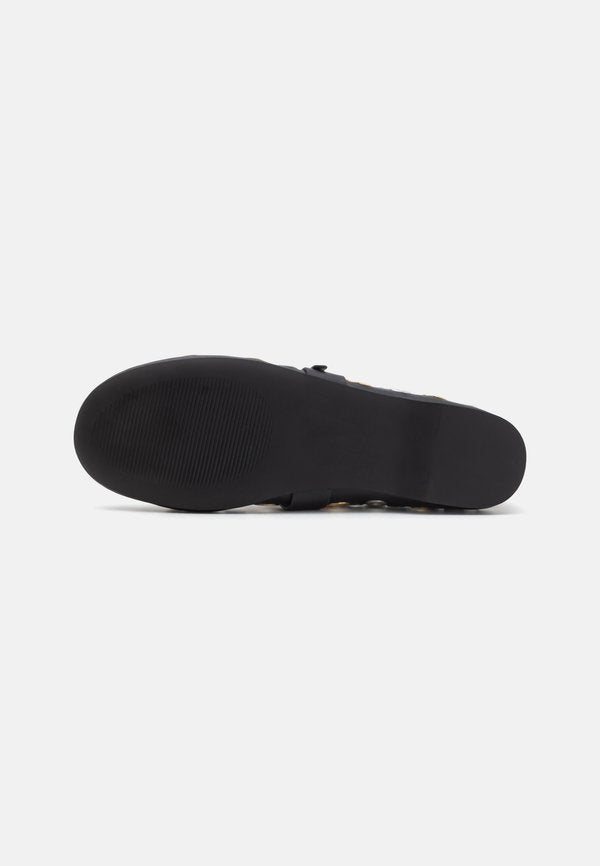 Steve Madden REJOICE