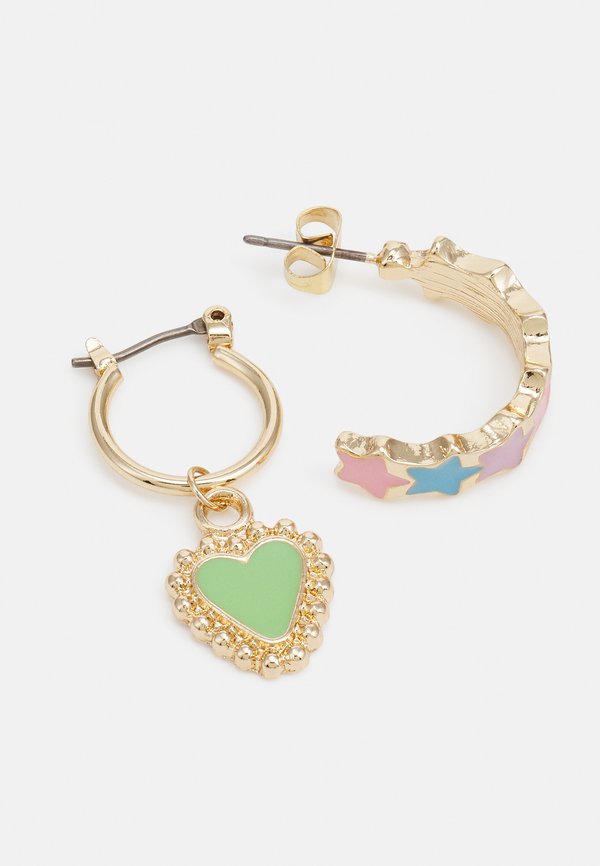 Pieces PCFENA EARRINGS 4 PACK