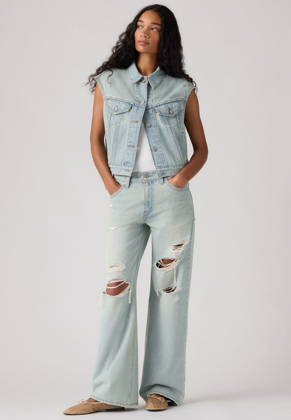 Levi's® MIDDY LOOSE BOOT