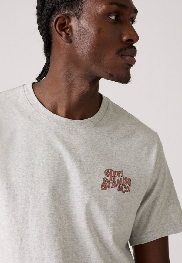 Levi's® RELAXED FIT TEE