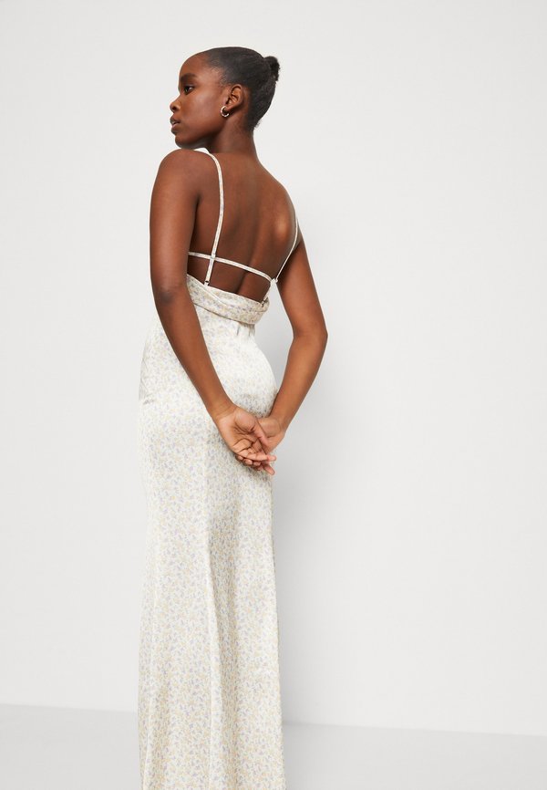NA-KD PHIAKA X NA-KD MERMAID MAXI DRESS