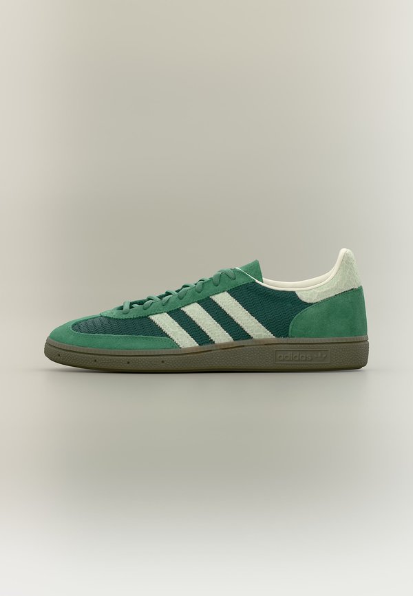 adidas Originals HANDBALL SPEZIAL UNISEX - Trainers - collegiate green/linen green/blanch green
