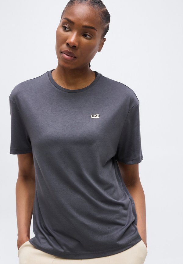 EA7 Emporio Armani TRAIN CORE LADY RELAX  TEE