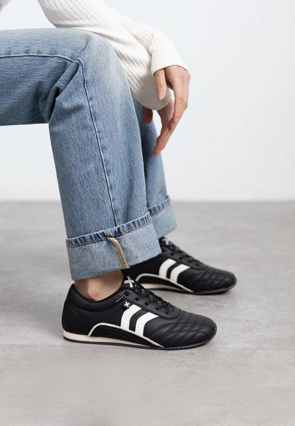 XTI SNEAKER