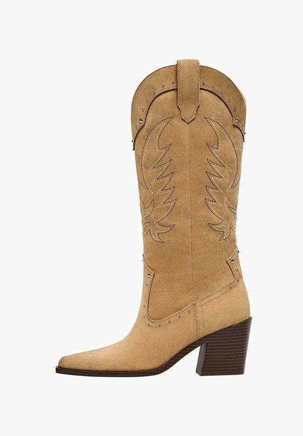 Bershka STUDDED HEELED - Cowboy/Biker boots - camel