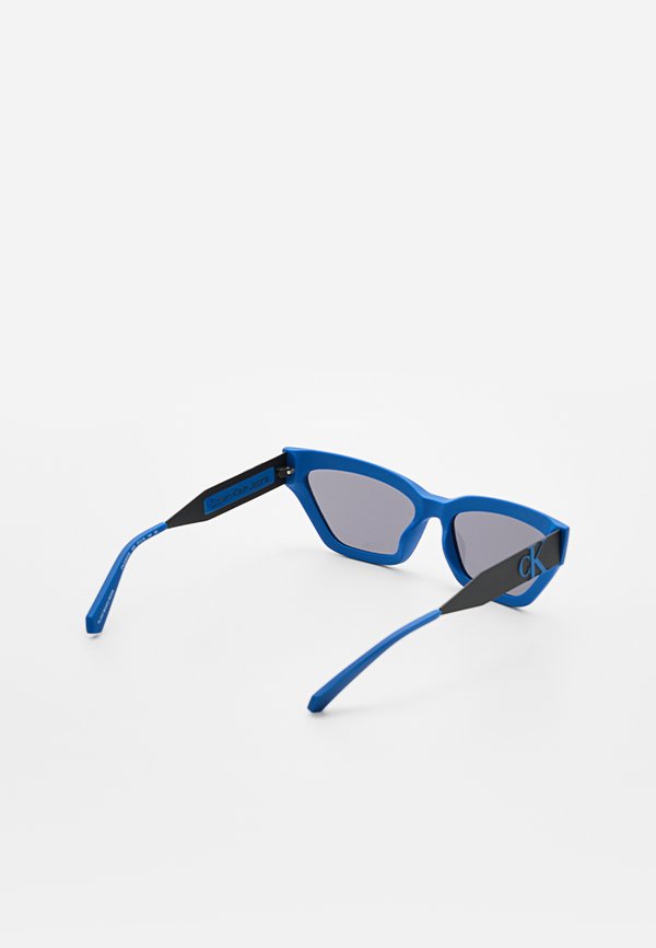 Calvin Klein Jeans CKJ22640S