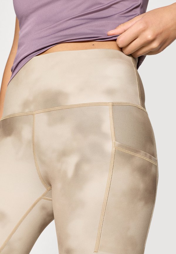 Champion HIGH RISE CAPRI LEGGINGS