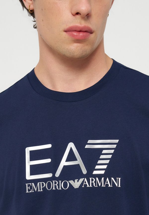 EA7 Emporio Armani