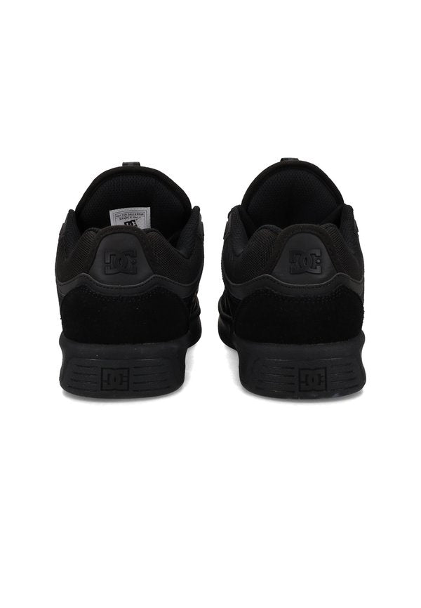 DC Shoes