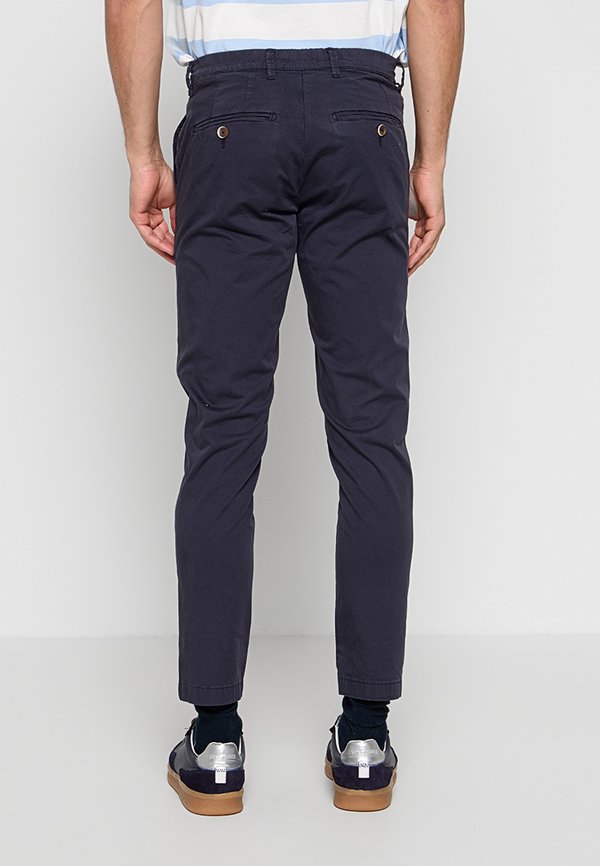 Lindbergh RELAXED FIT