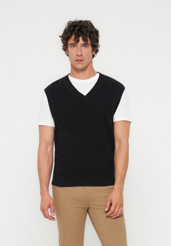 Pier One by Zalando