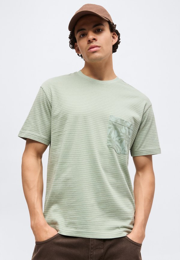 Only & Sons ONSFRED STRIPE LIFE LEAF TEE