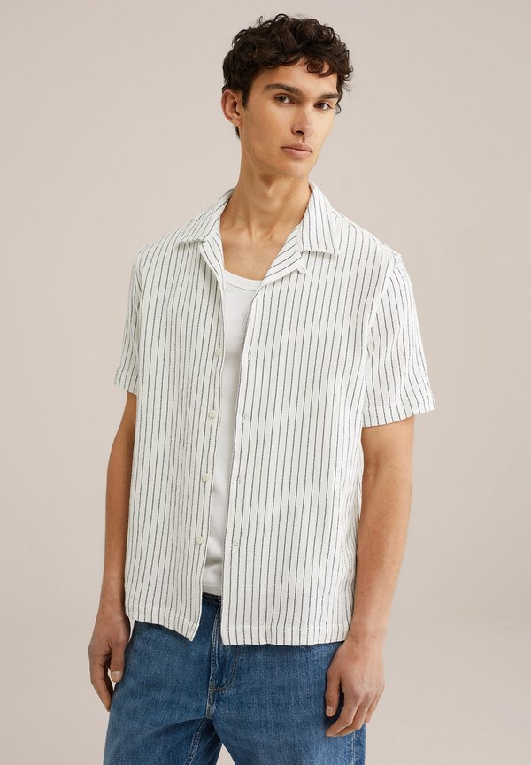 WE Fashion THE TEXTURED