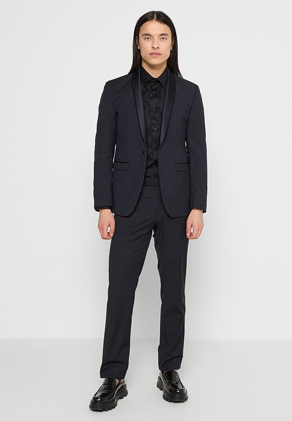 KARL LAGERFELD
