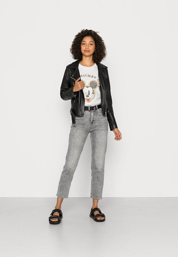 Vero Moda STRAIGHT A CUT