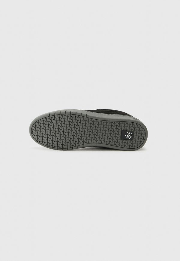 és ACCEL UNISEX