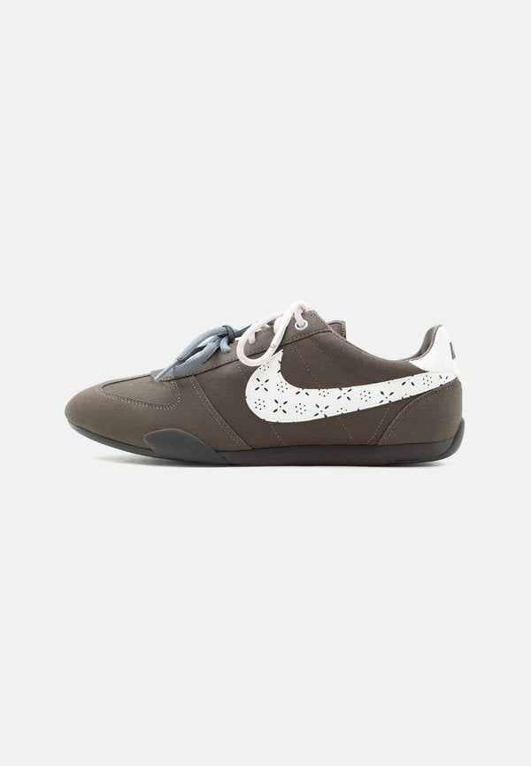 Nike Sportswear SPRINT SISTER 2026
