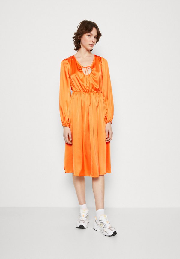 VILA VIPETIA V NECK MIDI DRESS